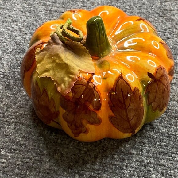 Halloween Hand-Painted Ceramic Pumpkin Decor Autumn Leaf Design Thanksgiving - Picture 1 of 9